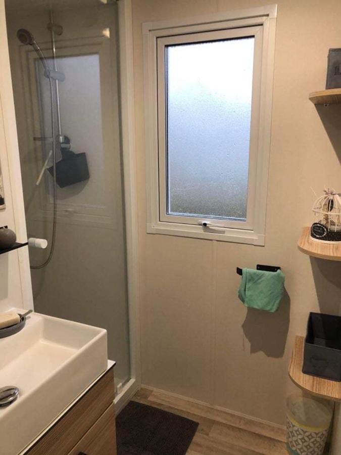 Mobil Home Neuf 6/8 Pers Biville-sur-Mer Buitenkant foto